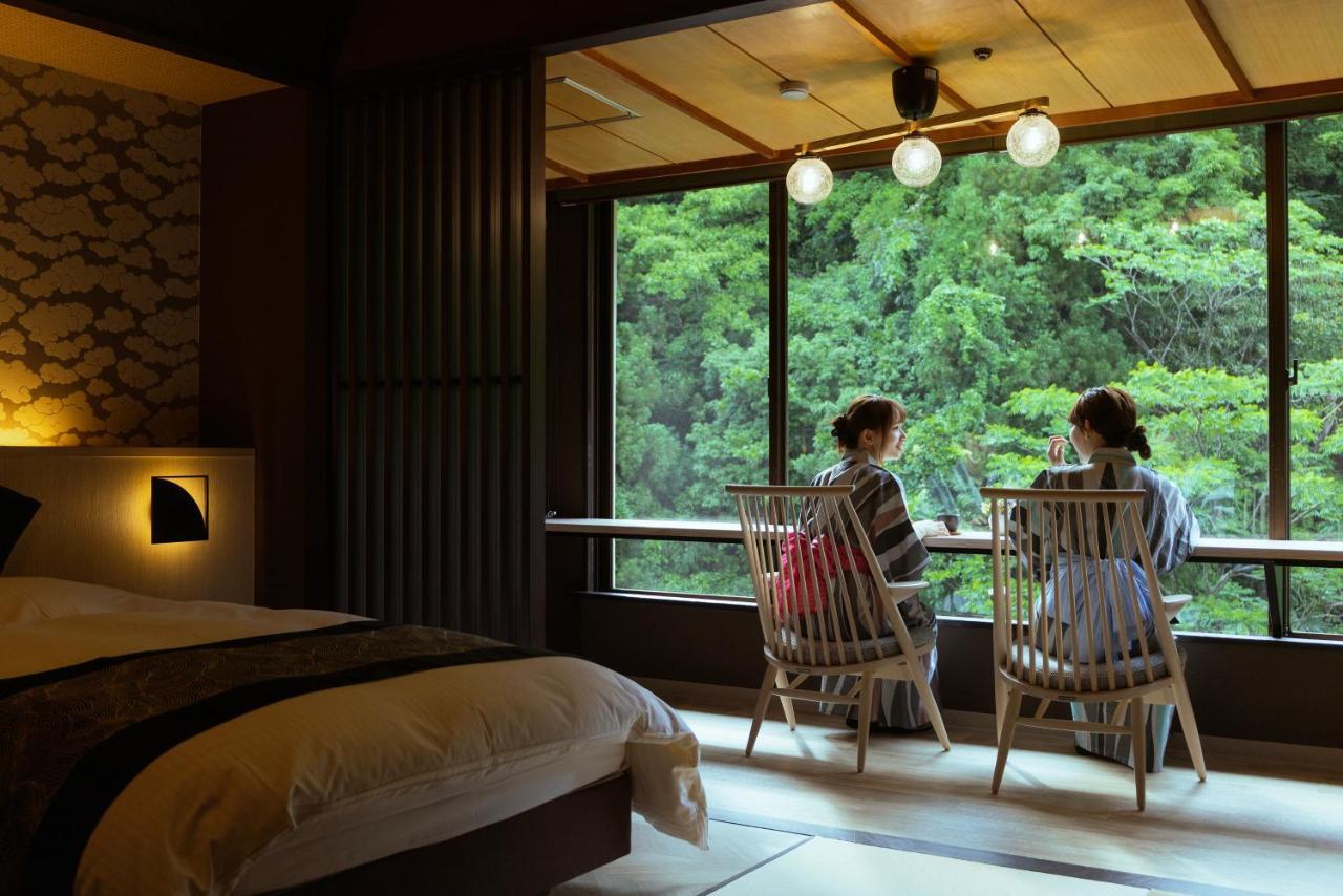 Yamanakaonsen Ohanami Kyubei Кага Экстерьер фото