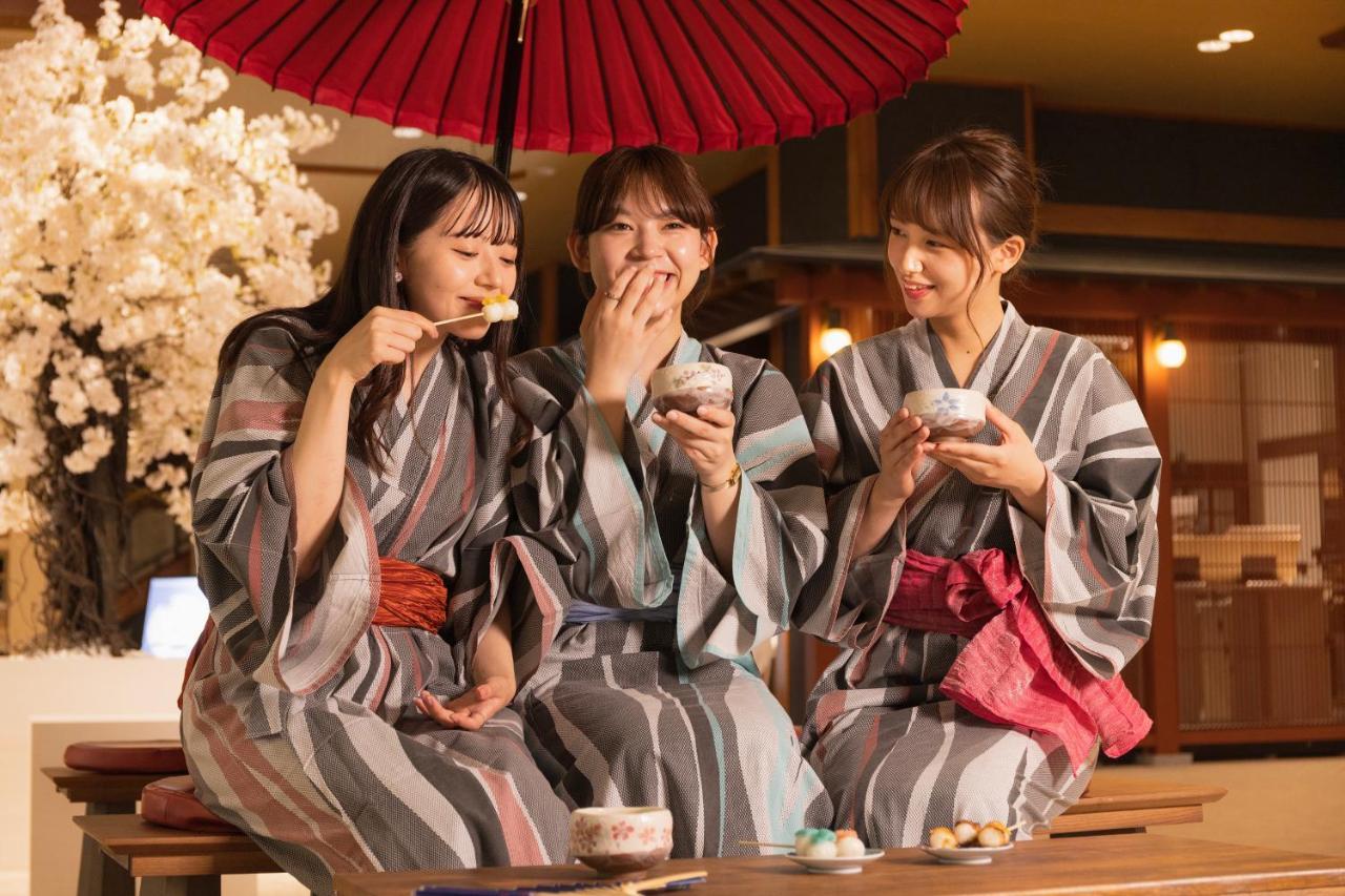Yamanakaonsen Ohanami Kyubei Кага Экстерьер фото