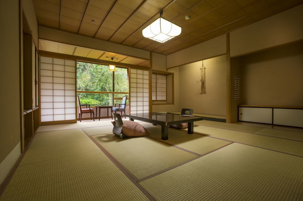 Yamanakaonsen Ohanami Kyubei Кага Экстерьер фото